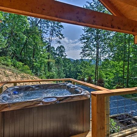 Bryson City Studio With Hot Tub - Near Nantahala! Bagian luar foto