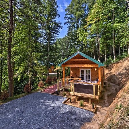 Bryson City Studio With Hot Tub - Near Nantahala! Bagian luar foto