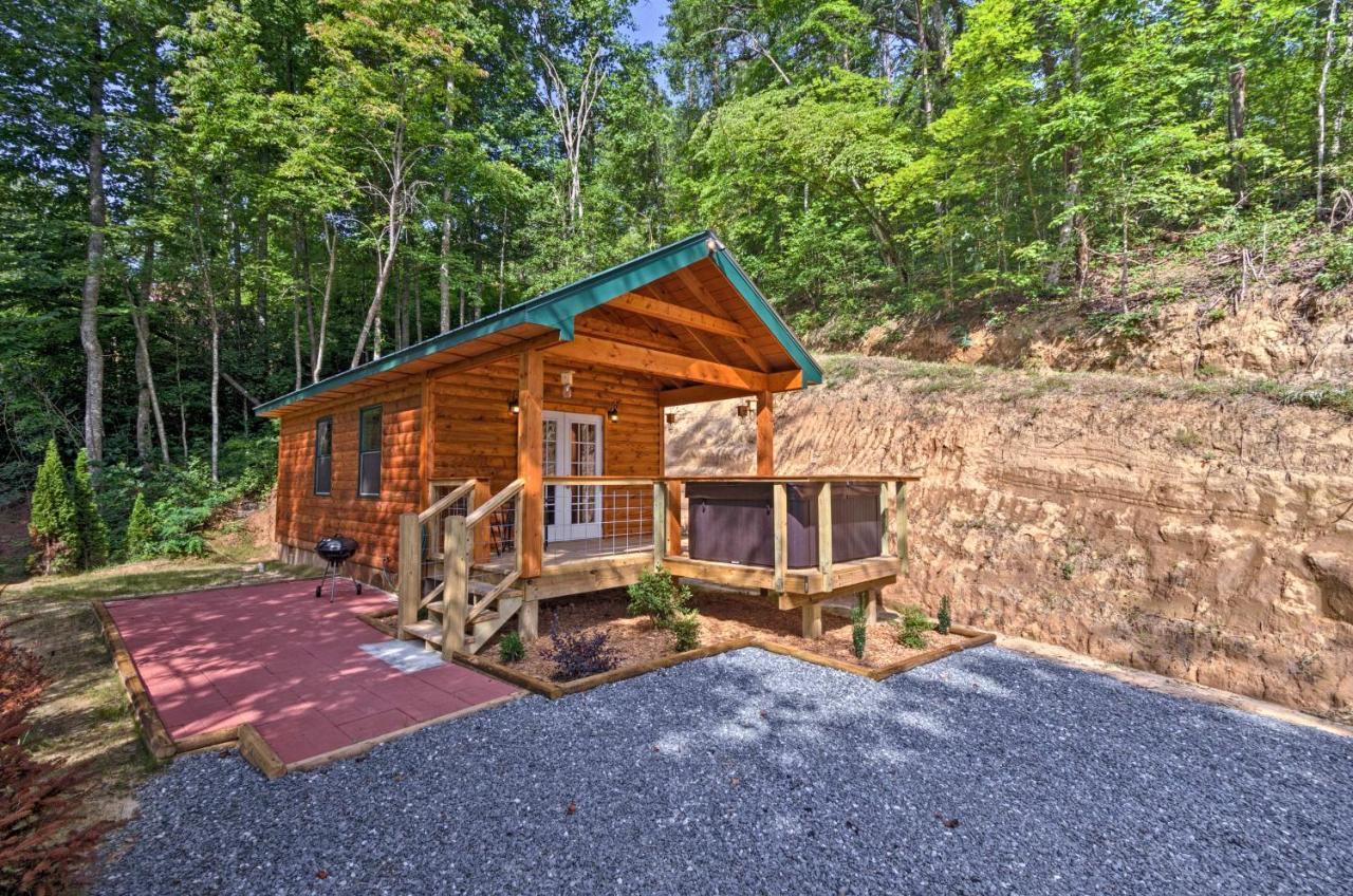 Bryson City Studio With Hot Tub - Near Nantahala! Bagian luar foto