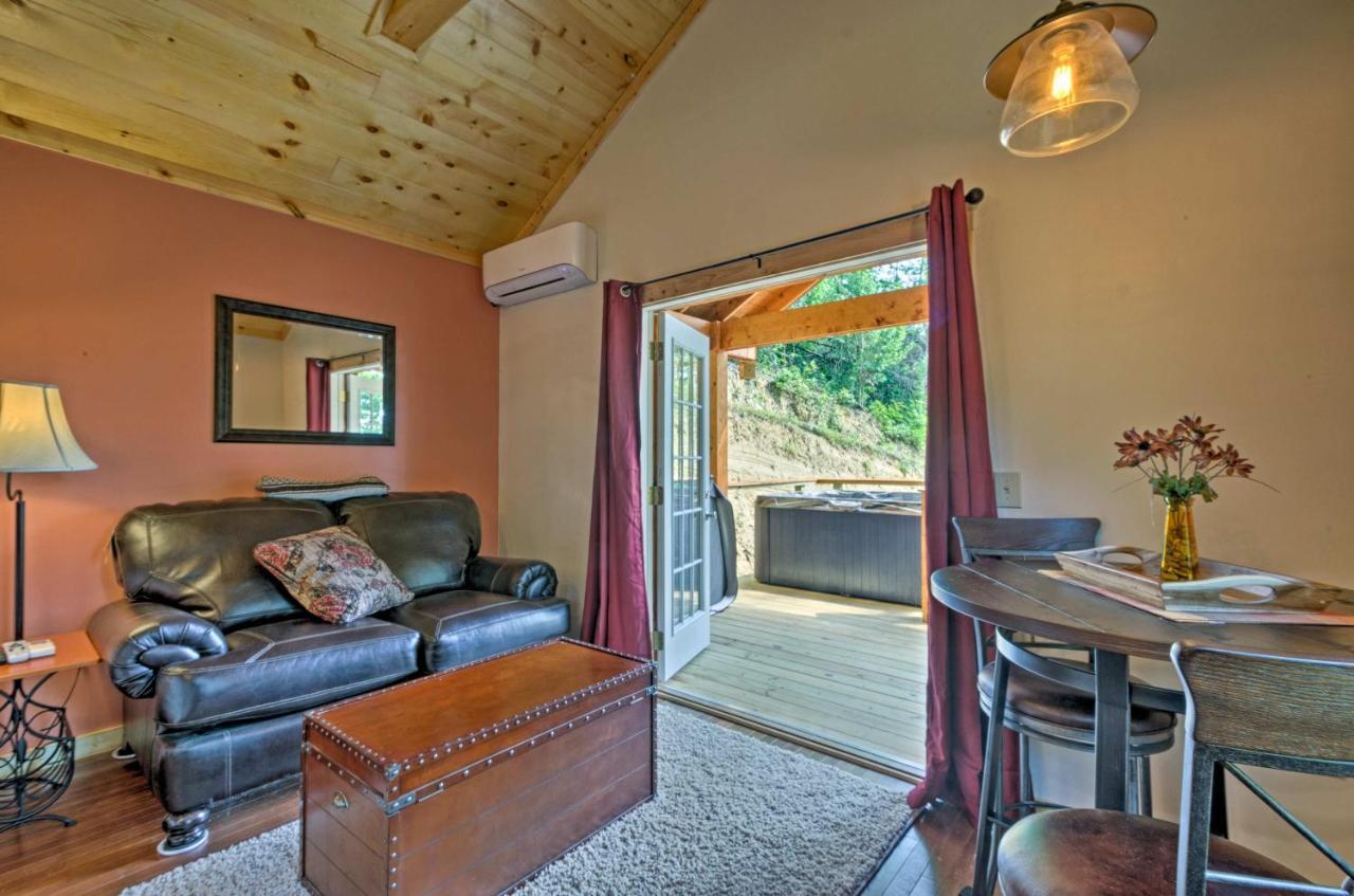 Bryson City Studio With Hot Tub - Near Nantahala! Bagian luar foto