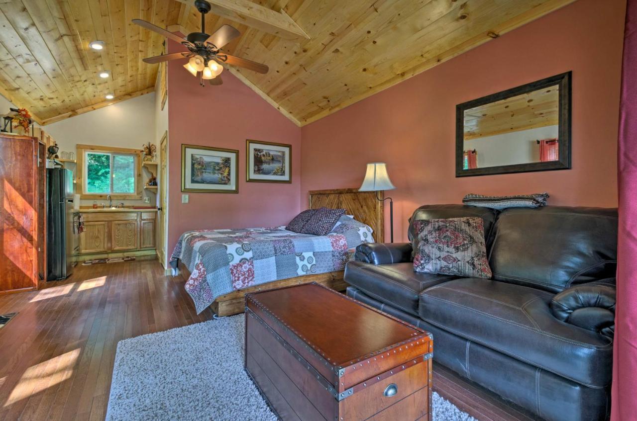 Bryson City Studio With Hot Tub - Near Nantahala! Bagian luar foto