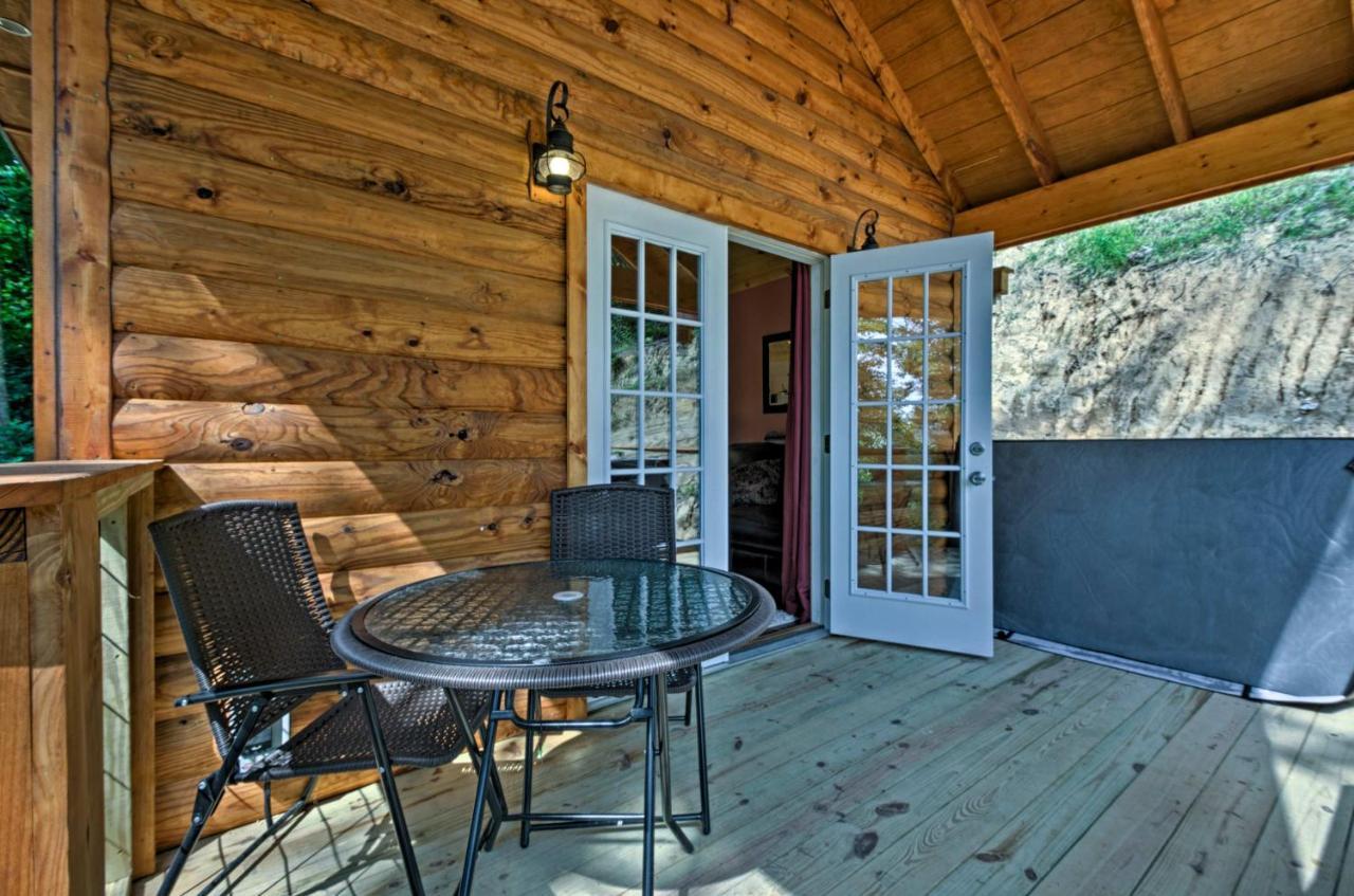 Bryson City Studio With Hot Tub - Near Nantahala! Bagian luar foto