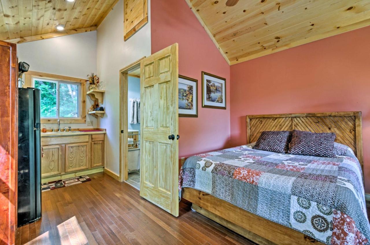 Bryson City Studio With Hot Tub - Near Nantahala! Bagian luar foto