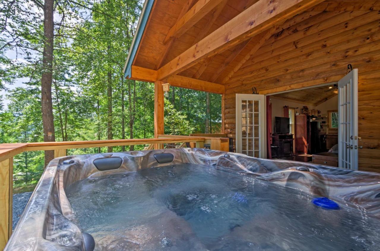 Bryson City Studio With Hot Tub - Near Nantahala! Bagian luar foto
