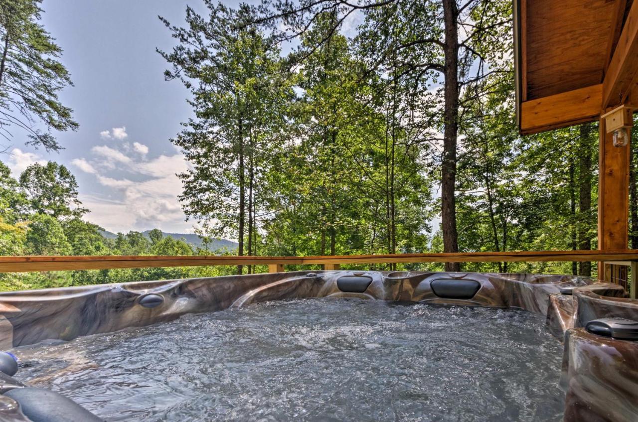 Bryson City Studio With Hot Tub - Near Nantahala! Bagian luar foto