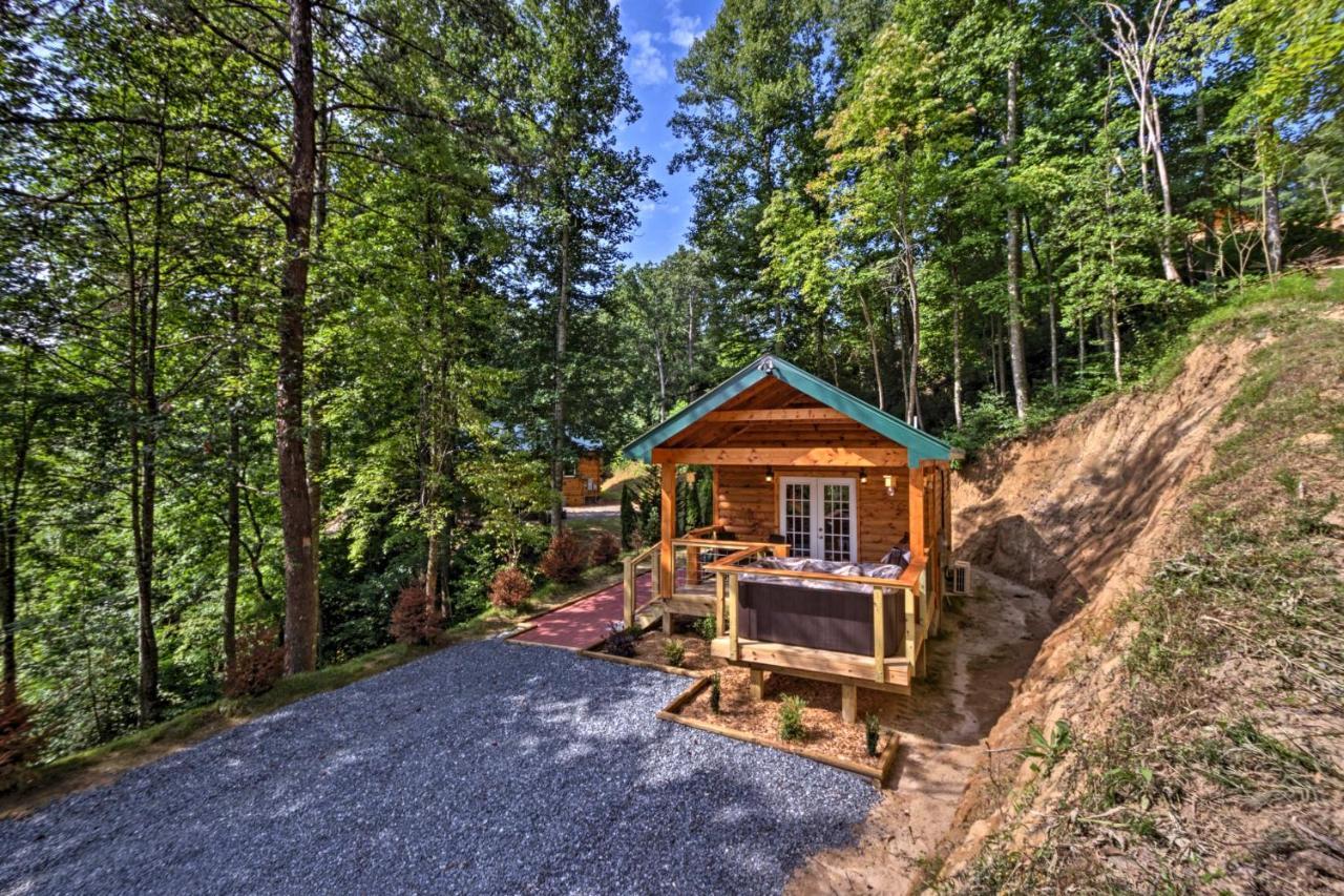 Bryson City Studio With Hot Tub - Near Nantahala! Bagian luar foto
